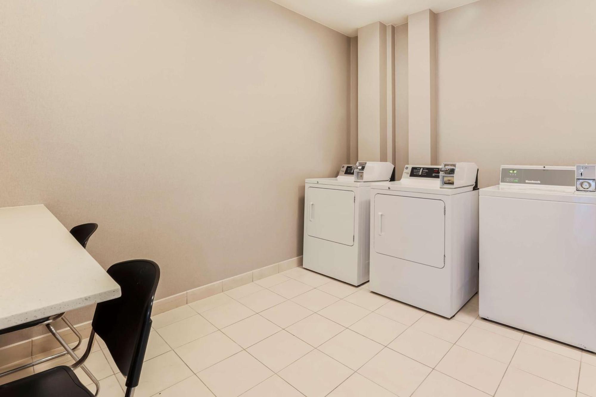 Hilton Garden Inn Reno Eksteriør bilde